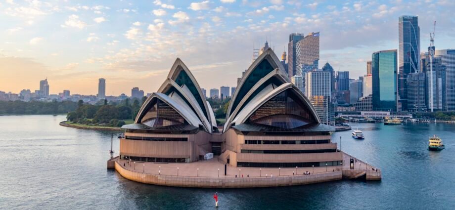 Australia CPI, MAS policy statement