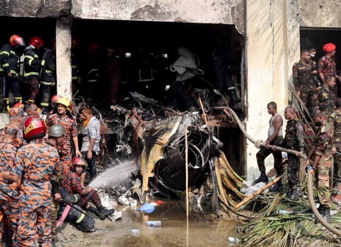 Bangladesh air force plane crashes into college campus, killing at least 19 | Aviation News