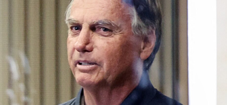 Brazil’s Supreme Court declines to arrest Bolsonaro over social media ban | Jair Bolsonaro News