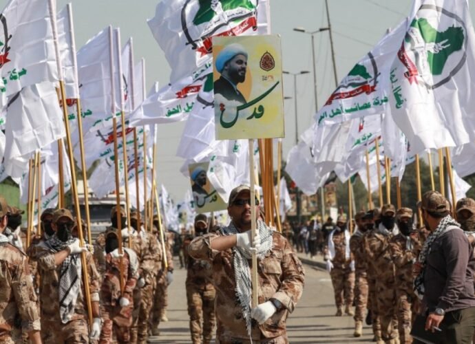 Gunfight in Baghdad kills one as paramilitary group storms ministry | Conflict News