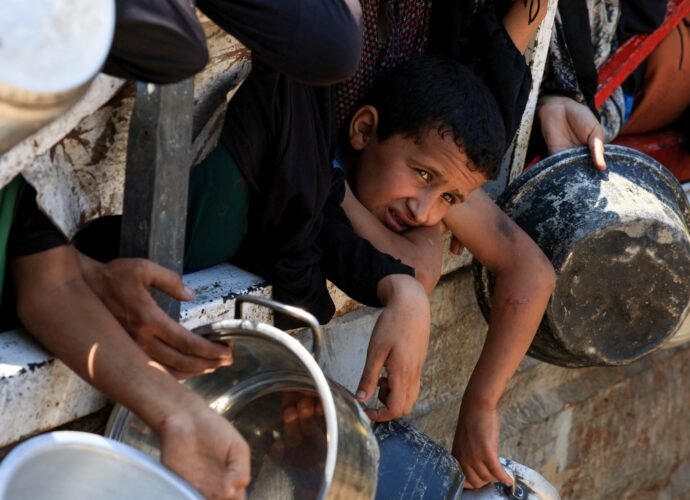 Israeli attacks, forced starvation kill more than 70 Palestinians in Gaza | Israel-Palestine conflict News