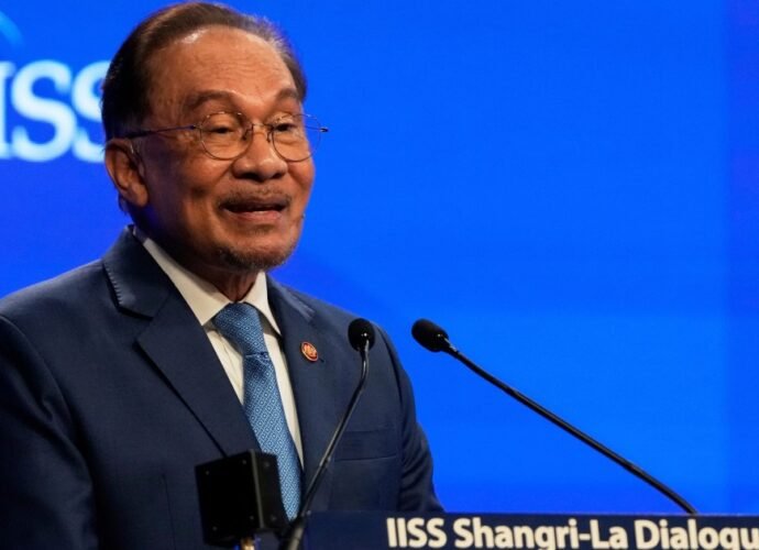 Malaysia’s Anwar announces cash handouts in bid to ease living costs | Business and Economy News