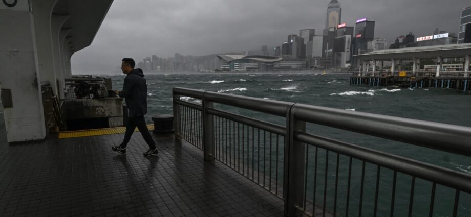 Typhoon Wipha causes flight disruptions in Hong Kong, southern China | Weather News 1 Typhoon Wipha causes flight disruptions in Hong Kong, southern China | Weather News