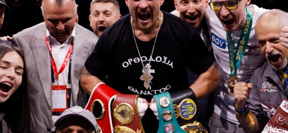 Usyk knocks out Dubois in fifth to unify heavyweight boxing belts | Boxing News