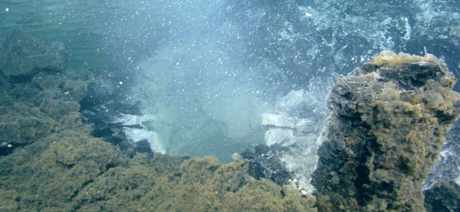 axial seamount1