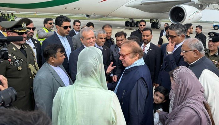 ایران کے صدر مسعود پزشکیان پاکستان پہنچ گئے 1 1496973 034856 updates