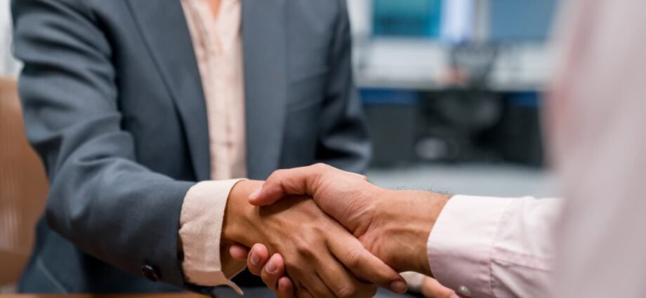 Advent to acquire U-Blox