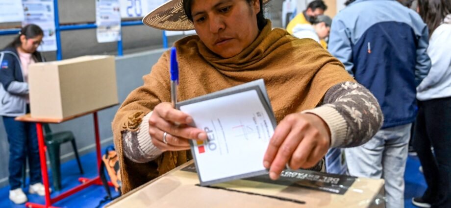 Bolivia heads to the polls as 20 years of leftist rule expected to end | Elections News 1 Bolivia heads to the polls as 20 years of leftist rule expected to end | Elections News