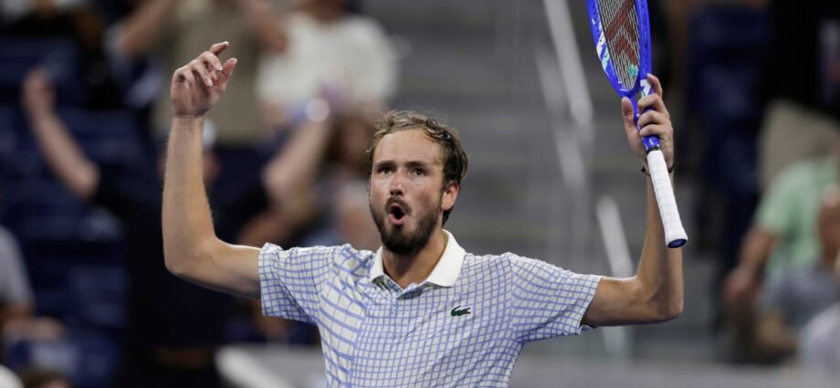Daniil Medvedev exits US Open after photographer incident on match point | Tennis News