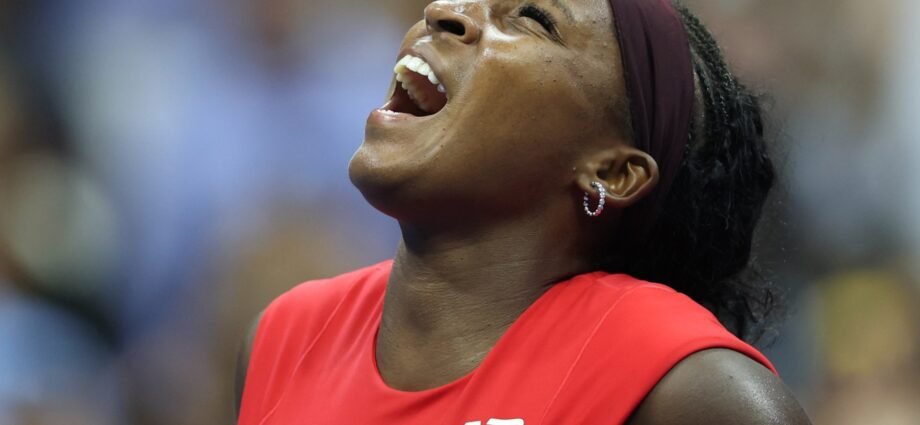 Easy wins for Sinner, Swiatek but Gauff struggles at US Open | Tennis News