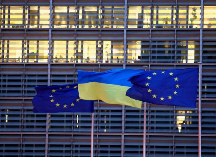 European leaders rally behind Ukraine ahead of Trump-Putin meeting