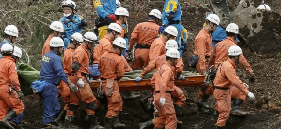 Four workers die after falling into a manhole in Japan | News