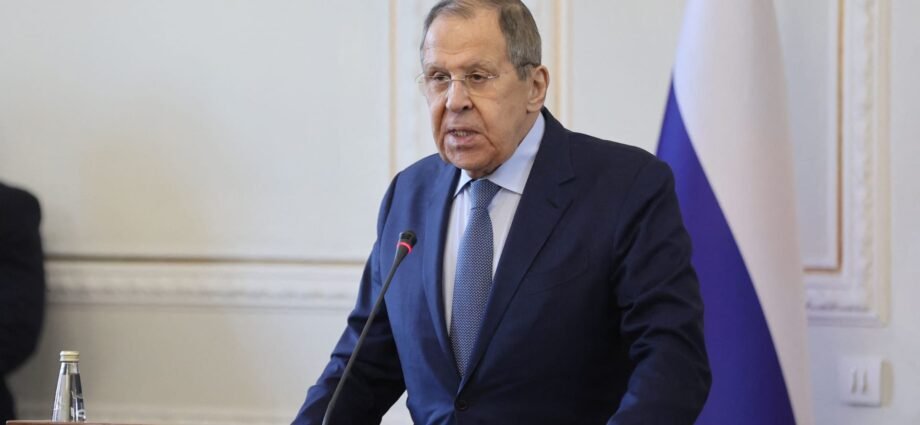 Putin and Zelenskyy have 'no meeting planned,' Russia's Lavrov says 1 Putin and Zelenskyy have 'no meeting planned,' Russia's Lavrov says