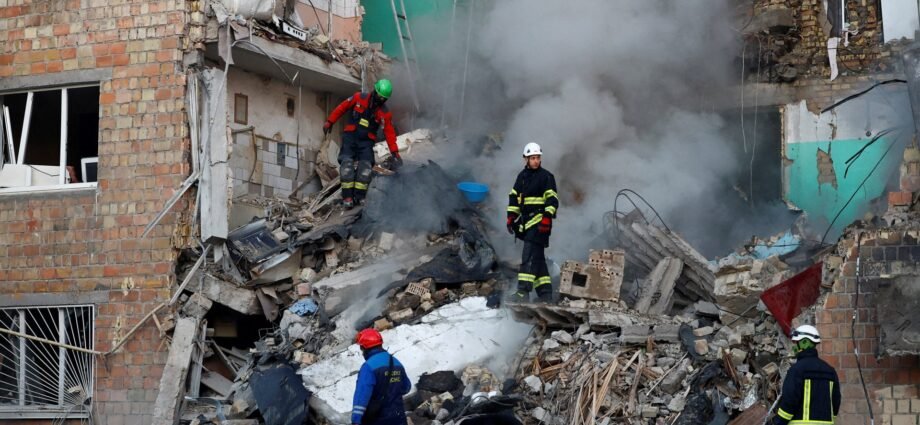Several killed, dozens wounded in Russian attack on Ukrainian capital | Russia-Ukraine war News 1 Several killed, dozens wounded in Russian attack on Ukrainian capital | Russia-Ukraine war News