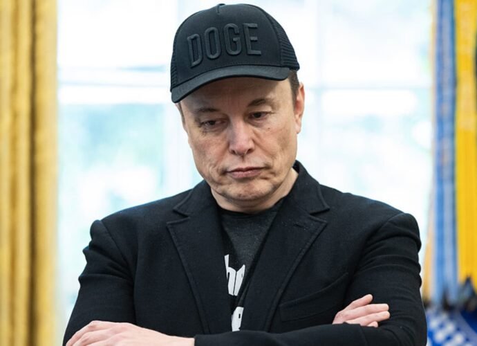 Tesla Europe sales plunge 40%, Chinese EV rival BYD up 225%