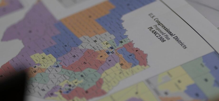 Texas Democrats leave state to block vote on new House map backed by Trump | Donald Trump News