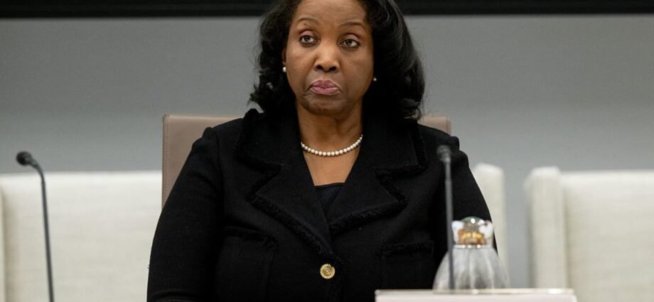 Trump demands Fed's Lisa Cook resign after Bill Pulte calls for mortgage fraud probe 1 Trump demands Fed's Lisa Cook resign after Bill Pulte calls for mortgage fraud probe