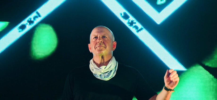 Trump tells Goldman Sachs CEO to replace economist over tariff predictions 1 Trump tells Goldman Sachs CEO to replace economist over tariff predictions