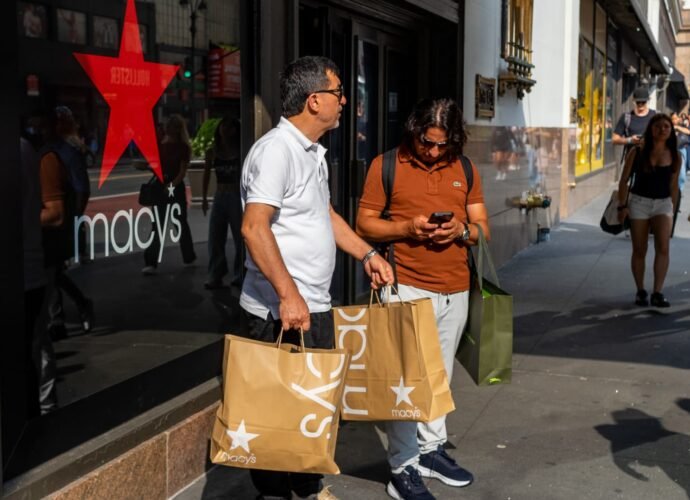 U.S. economy grew 3.3% in Q2; growth was stronger than initially thought