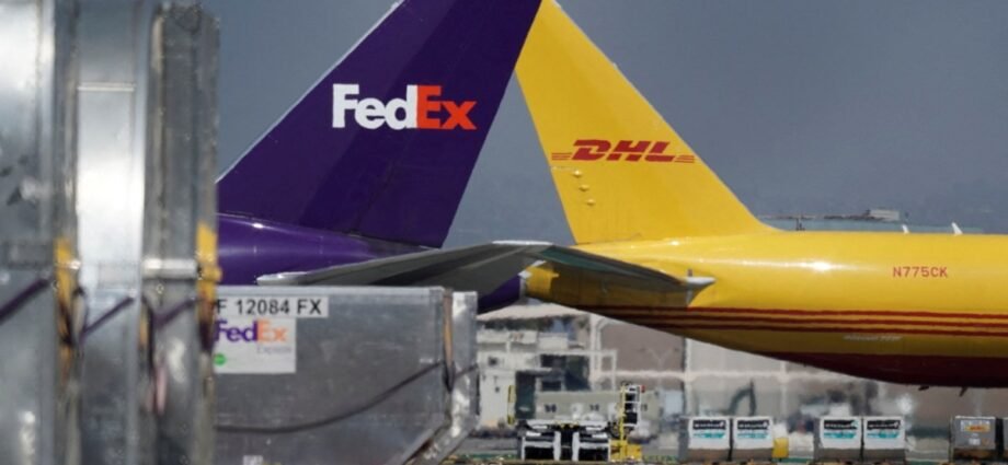 US ends tariff exemption for delivery packages valued at $800 or less | International Trade News