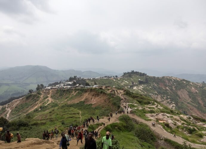 US sanctions DR Congo armed group over illicit mining, ceasefire tested | Armed Groups News