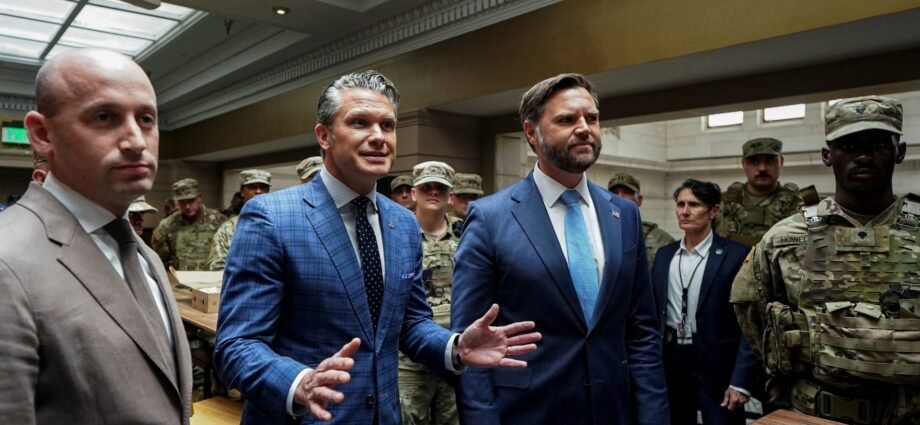 US vice president visits troops amid protests in Washington, DC crackdown | Donald Trump News 1 US vice president visits troops amid protests in Washington, DC crackdown | Donald Trump News