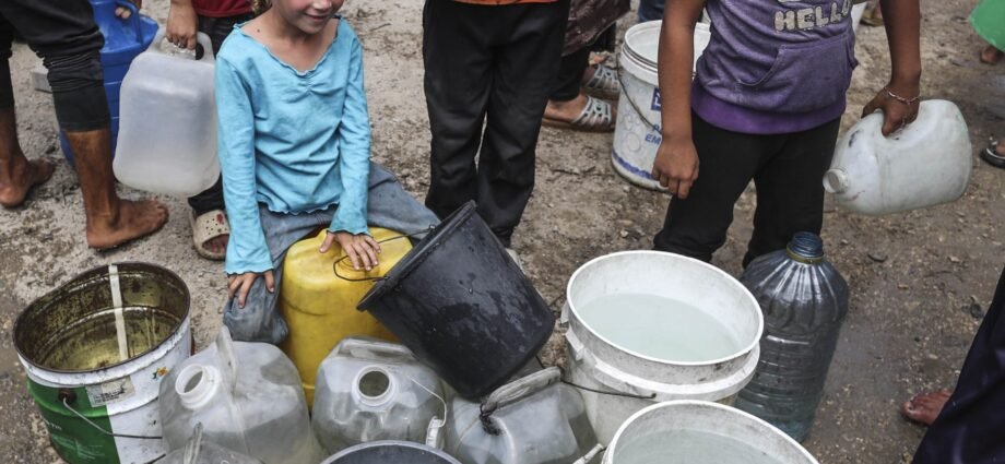 Unprecedented water crisis in Gaza amid Israeli-induced starvation | Israel-Palestine conflict News