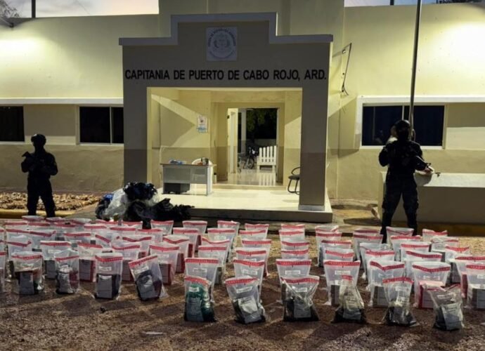 Dominican Republic says it seized 1,000kg of cocaine from boat US bombed | Drugs News