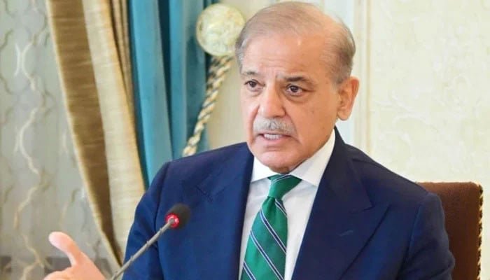 معیشت کو مضبوط بنیادوں پر مستحکم کرنا اولین ترجیح ہے: وزیرِ اعظم شہباز شریف 1 1516041 093624 updates