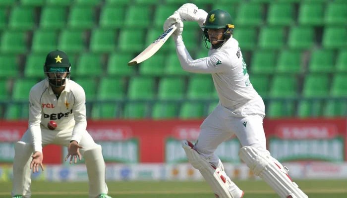 پہلا ٹیسٹ، پہلی اننگز میں جنوبی افریقہ کی بیٹنگ جاری 1 1519056 033629 updates