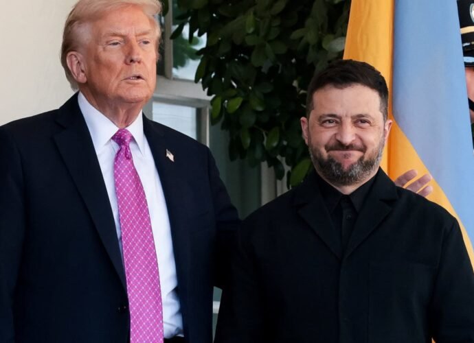 Trump shifts weight behind Putin after tense meeting with Zelenskyy