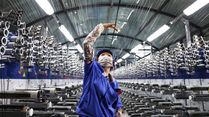 China factory activity edges up in November but remains in contraction 3 China factory activity edges up in November but remains in contraction