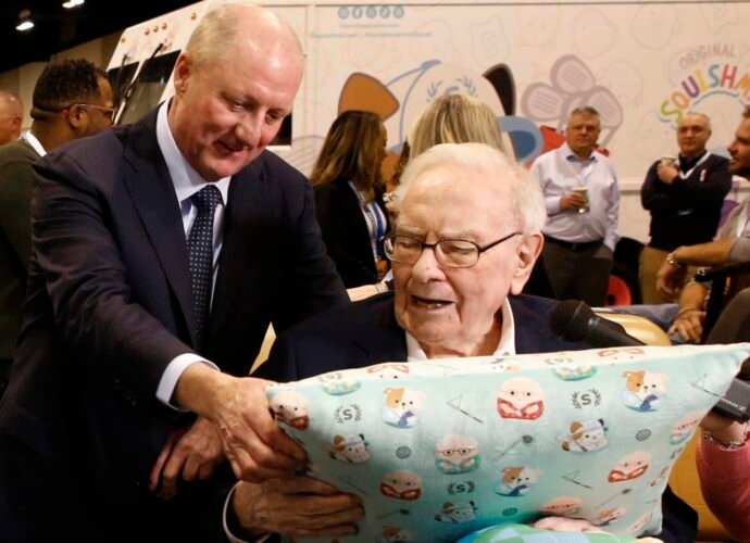 Does Berkshire's big tech bet signal a new risk tolerance in Omaha?