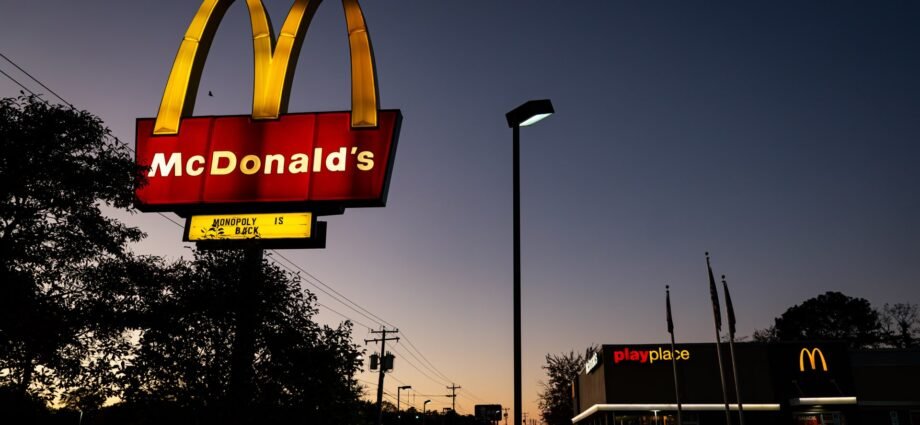 McDonald's (MCD) Q3 2025 earnings 1 McDonald's (MCD) Q3 2025 earnings