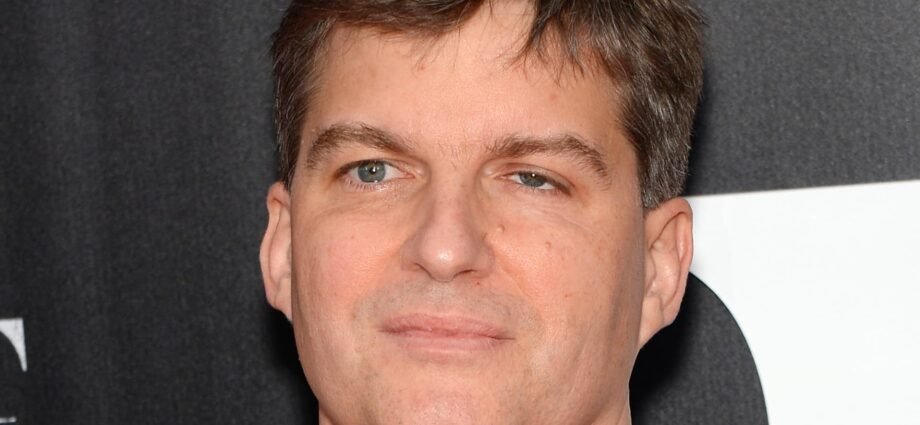 Michael Burry of 'Big Short' fame deregisters Scion Asset Management 1 Michael Burry of 'Big Short' fame deregisters Scion Asset Management