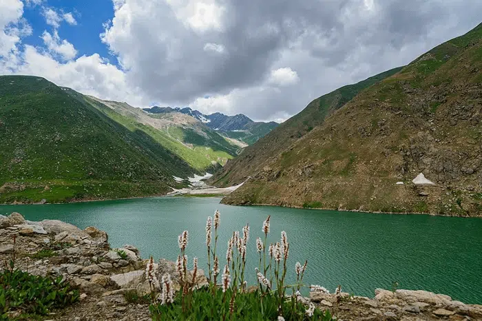 Lulusar Lake Naran.png