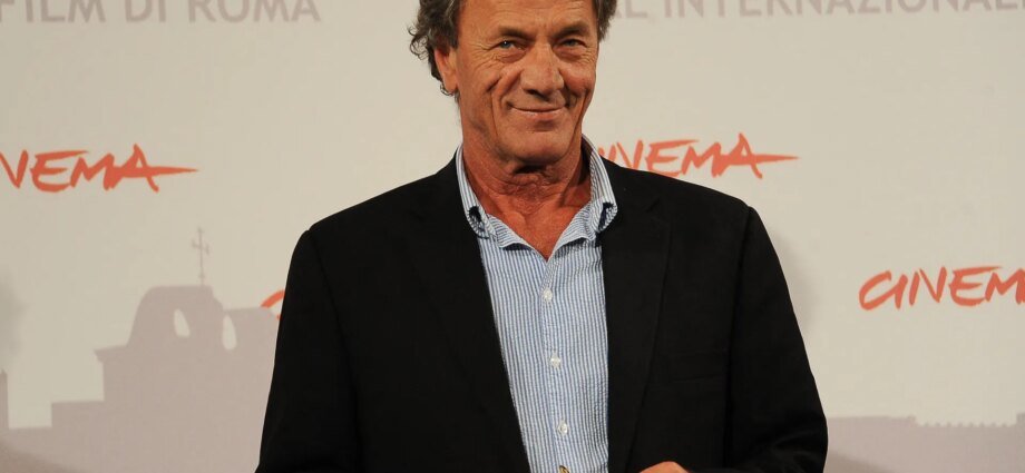 Palestinian actor and filmmaker Mohammad Bakri dies at 72 | Gaza News