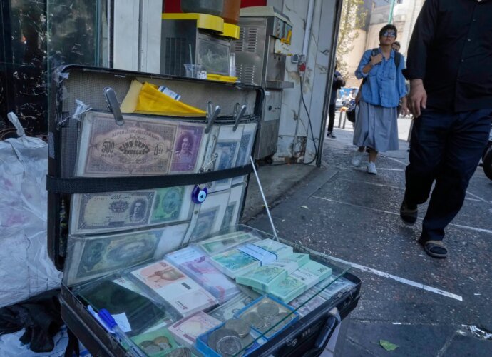 Protests, strikes after Iran’s economic situation rapidly deteriorates | Israel-Iran conflict News