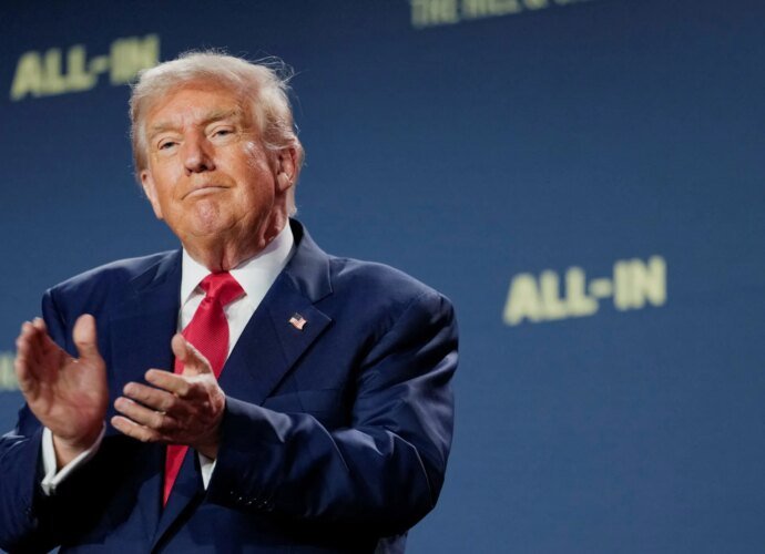 Trump to sign ‘one-rule’ executive order on AI to bypass US state approvals | Donald Trump News