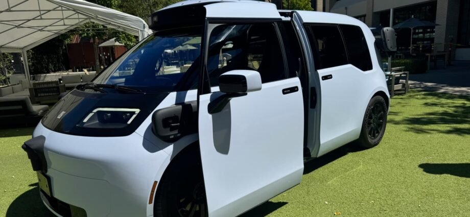 Waymo, Zoox and Tesla drive 2025 robotaxi boom