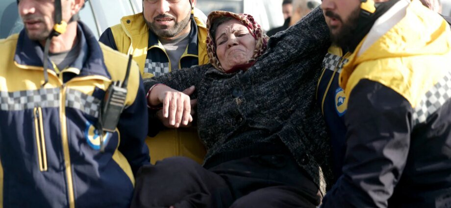 Civilians flee northern Aleppo as SDF, military escalate fighting | Syria's War