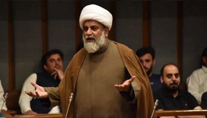 آپ بانی پی ٹی آئی سے معاملات ٹھیک کریں، وعدہ کرتا ہوں آپ کی حکومت گرانے نہیں دیں گے: علامہ راجہ ناصر عباس 4 1559222 034113 updates