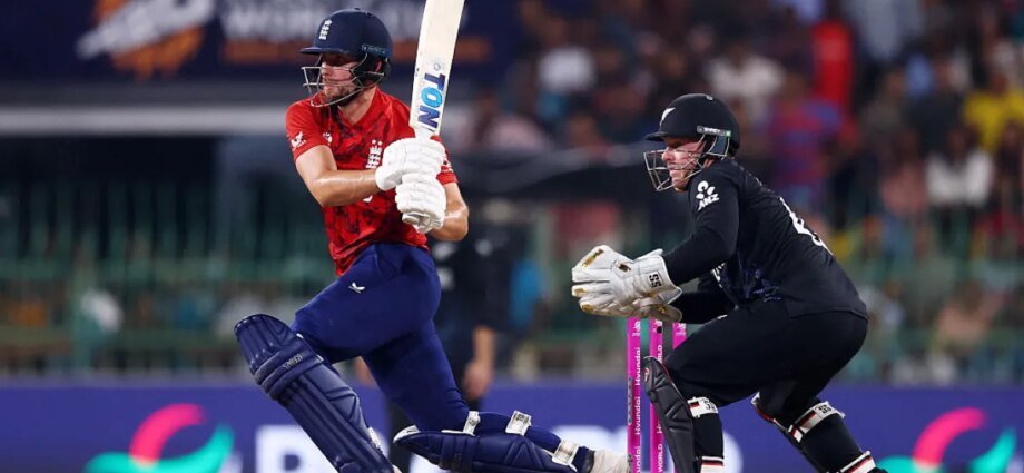 England keep Pakistan T20 World Cup hopes alive by beating New Zealand | Sport News 1 England keep Pakistan T20 World Cup hopes alive by beating New Zealand | Sport News
