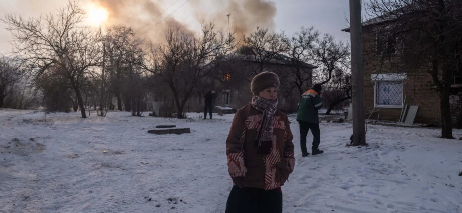 Russian shelling kills seven in Ukrainian market, clouding Abu Dhabi talks | Russia-Ukraine war News