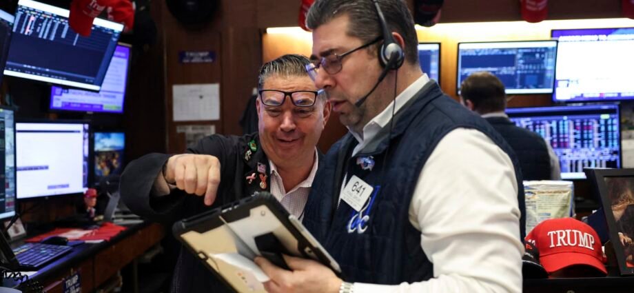 Stock market today: Live updates 1 Stock market today: Live updates