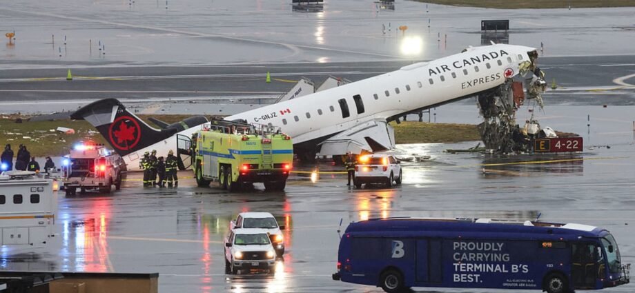 2 pilots killed when jet collides with fire truck at LaGuardia Airport