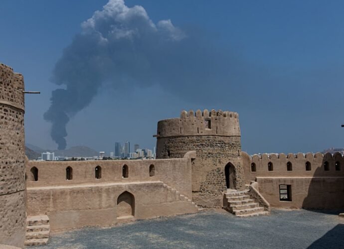 Attacks on Gulf countries continue, Israeli strikes intensify