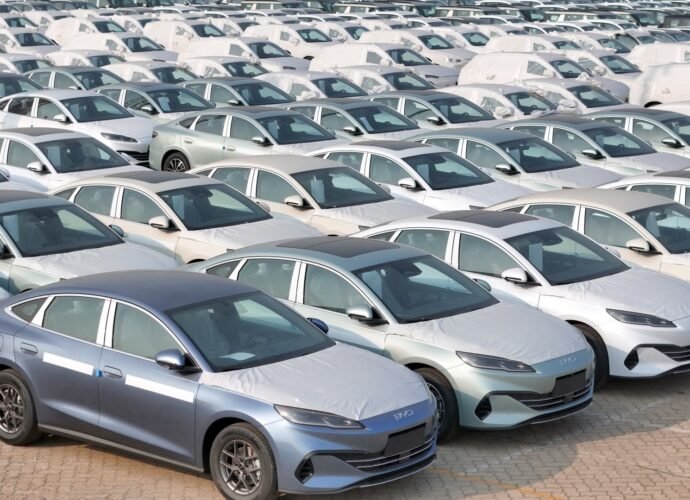 China's BYD sees first profit drop since 2021