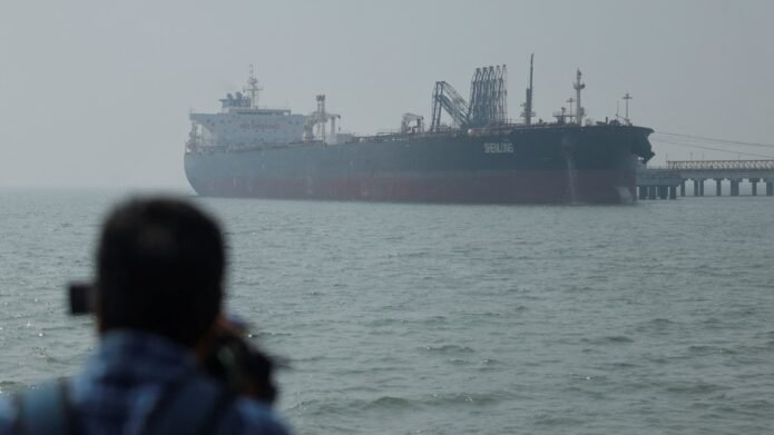 Oil above $100 as as market shrugs off U.S. measures to reduce prices