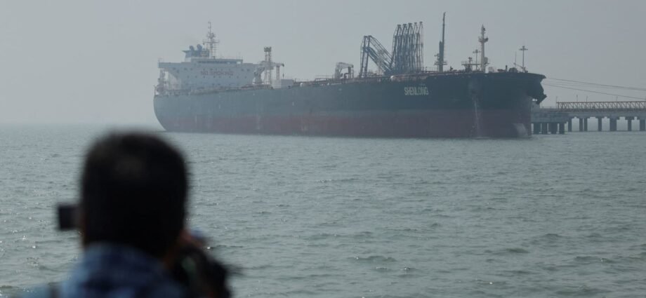 Oil above $100 as as market shrugs off U.S. measures to reduce prices